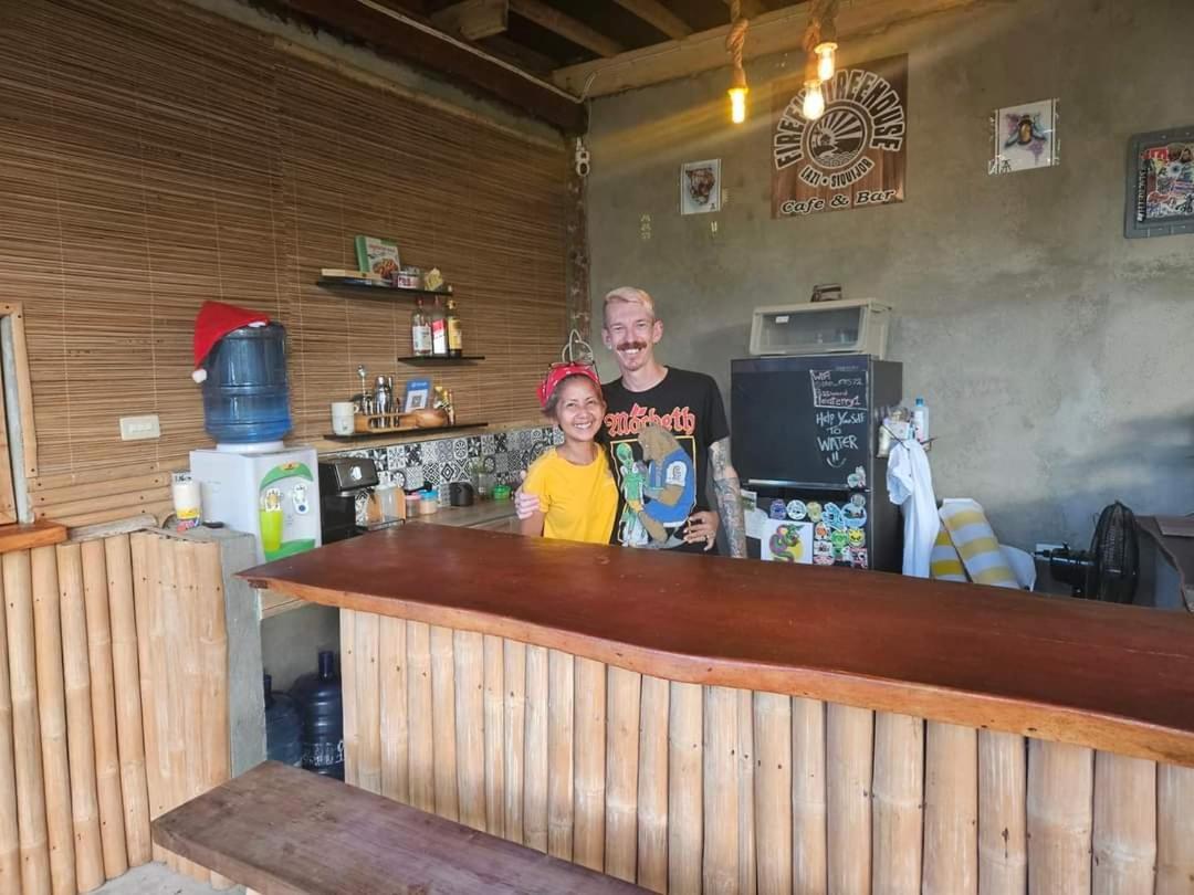 Firefly Treehouse Cafe And Bar Ξενοδοχείο Lazi Εξωτερικό φωτογραφία